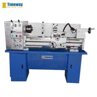 China Multifunctional Manual Engine Lathe Machine for sale