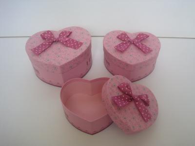 China Heart shape gift box set for sale