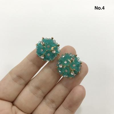 China Viable Colorful Flower Design Crystal Sew On Button for sale