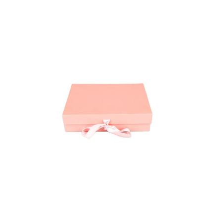 China Wholesale Price Hot Pink Factory Materials Sale Recycled Durable Cardboard Gift Box With Ribbon Handle for sale