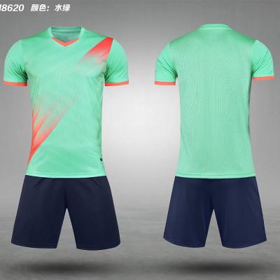 China Quick-drying manufacturers wholesale adult children's soccer suits, spring and summer soccer suits, suits, drawing and prints. for sale