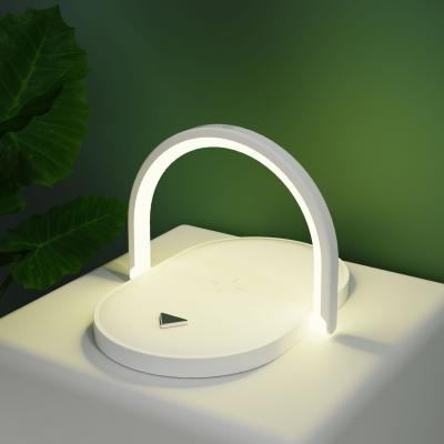 China Qi Wireless Night Light Charger 15W Fast Charger with Mobile Phone Holder Table Lamp Charger for sale