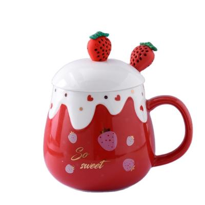 China Creative Viable Cartoon Cute Liquid Strawberry Mug Ceramic Add Strawberry Cover Spoon Large Capacity Gift Mug for sale