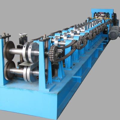 China Rolo do Purlin da CZ do perfil da tira do aço frio que forma a maquinaria com corte hidráulico à venda