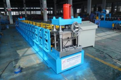 China Kettingoverbrengingsc Z Purlin Broodje die Machine 3500mm vormen * 800mm * 800mm Broodjes Vroegere Machine Te koop