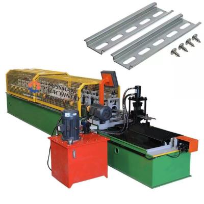 China 0.8-1.2 mm Espessura Din Rail Canal Roll Forming Machine Punched Hat Canal Making Machine à venda