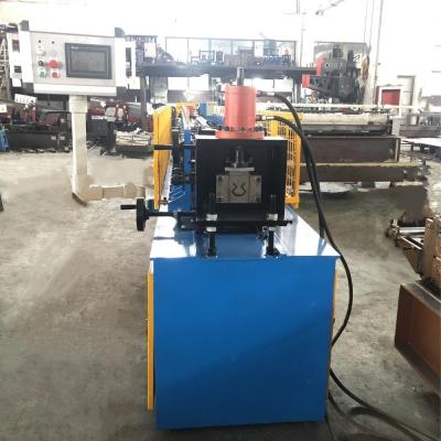 China 10 m/Min 7,5 kW Hydraulisches V-Punching Strut Kanal Rollformmaschine Stützmaschine zu verkaufen