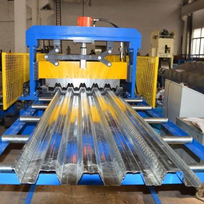 China Rolo de corte hidráulico da plataforma do metal 18.5KW que forma a máquina à venda