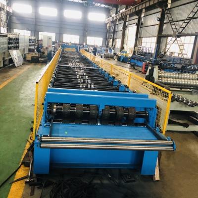 China Servo depois de cortar o rolo do assoalho da plataforma que forma a máquina com 15 toneladas de Decoiler hidráulico à venda