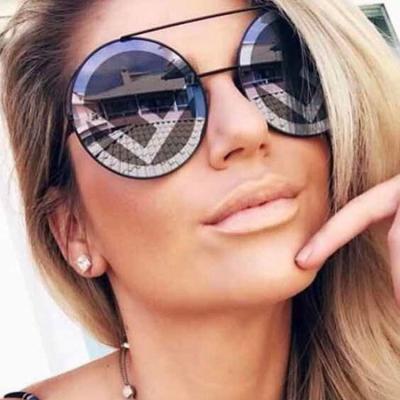 China Oversized Round Design Occhiali DA Donna Lunette De Luxe Femme Da Sole Unique Donna Women's Fashion Sunglasses Eoome 2020 Designer for sale