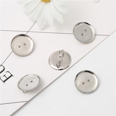 China Factory direct sales fashionable disc brooches metal elegant women's safety pin accessories DIY temperament wholesale for sale