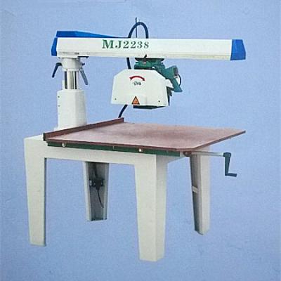 China High Speed Automatic Woodworking Machinery Radial Arm Saw Machine For Cutting Wood for sale