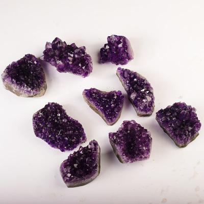 China Raw Amethyst Feng Shui Home Decor Geode Crystal Quartz Stone Wand Geode Point Europe Amethyst Energy Rock Natural Mineral Stone Healing for sale