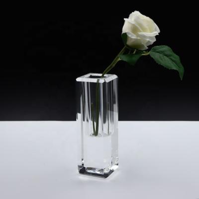 China Modern Traditional Crystal Glass Flower Vase Home Decor Crystal Vase Tabletop Transparent Vase for sale