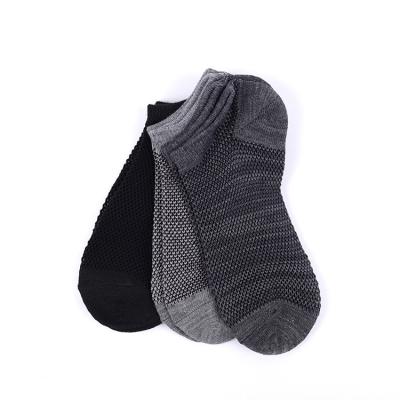 China QUICK DRY High Quality Plain Socks Fashion Anti-Slip Sports Socks Running Student Socks for sale