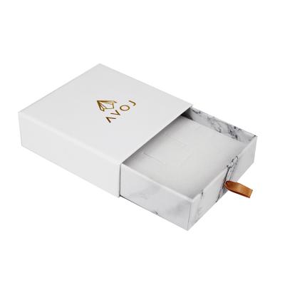 China Newest Design White Drawer Jewelry Packaging Box Gift Recyclable With Slipping Ear for sale