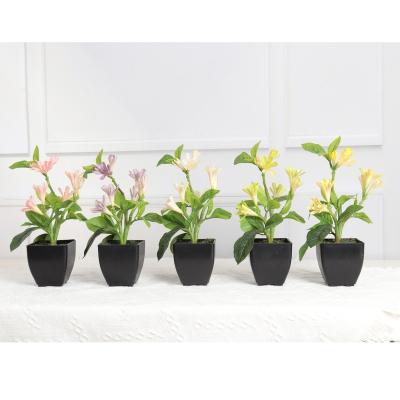 China Wholesale Plastic Plant Magnolia Artificial Flower Pot With Artificial Flower For Office Restaurant Home Wedding Decoration for sale