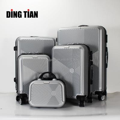 China Daily 2022 Hot Sale Suitcase Set Travel Trolley Luggage Bag Waterproof Hard Shell Retractable Travel Suitcase for sale