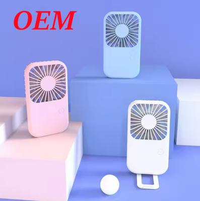 China Mini ventilador de bolsillo portátil recargable ventilador de aire de mano eléctrico para uso en oficinas al aire libre en venta