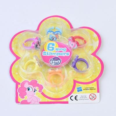 China Latest Style 6 Ring Punchers Customized Eco Friendly Kids Plastic Stamp Toy for sale