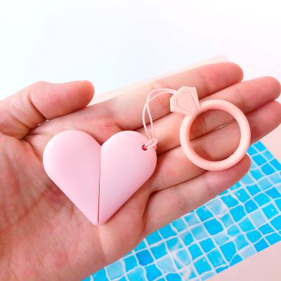 China High Quality Portable Plastic Handle Makeup Tool Durable Heart Shape Heart Shape Eyebrow Razor for sale