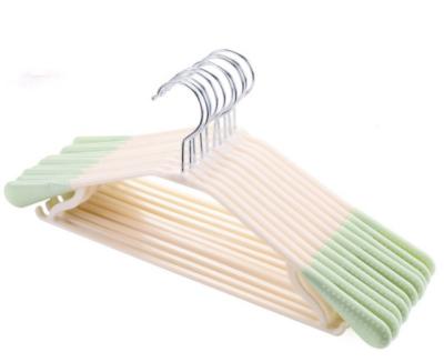 China Multi-functional adult non-slip plastic hanger for sale