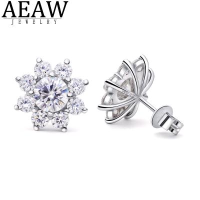 China Real 18K White Gold 1.0ctw 5.0mm Stud Stud Excellent Cut DF Color VVS1 Moissanite Stud Earring CLASSIC Round Flower Back Earring for sale