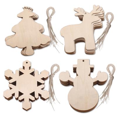 China Christmas Decoration 2022 New Year Wooden Pendant For Christmas Tree Decoration Wooden Christmas Ornaments For Kids Gifts for sale