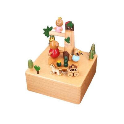 China Europe Design Wooden Music Boxes Lovely Melody Pig Family Theme Creative Christmas Gifts For Children for sale