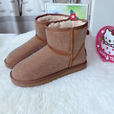 China BT4456 Lightweight All Stars Rhinestone Snow Boots Winter 2021 Glitter Bottom New Low With Thick Fur Lined Warm Ankle Boots For Women for sale