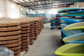 Verified China supplier - Huizhou Xin Yitong Surfboard Equipment Co., Ltd.