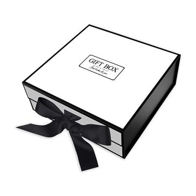 China Recycled Materials White Paper Cardboard Paper Luxury Custom Black Gift Box for sale