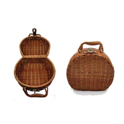 China Modern Picknickmand Rattan Bread Flower Baskets To Wedding Customizeds Picnic Basket for sale