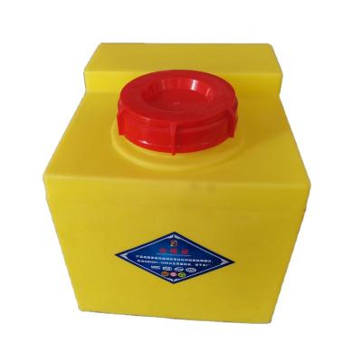 China Medicine or chemical industry MC100 200 300 500 liter 1ton plastic water tank drum plastic chemical container chemical dosing tank for sale