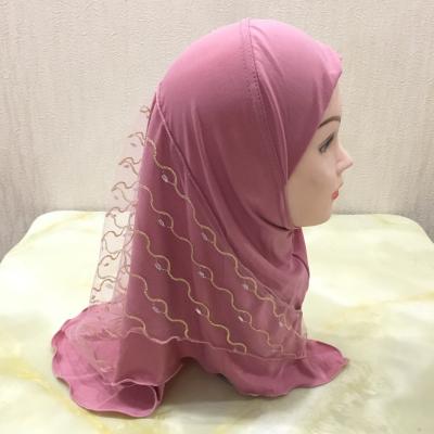 China 2022 2-7 years old kids long size fit pullover beautiful little baby amira hijab wrap scarf islamic head turban hat with lace netting for sale