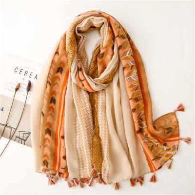 China Wholesale Promotion Elegant Woman's Scarves Voile Hijab Vintage Viscous Women's Viscous Scarf For Women Shawl for sale