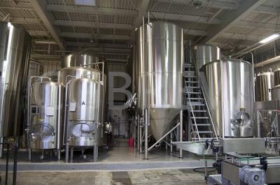 China 2000L craft brewing equipment for sale with CIP cleaning system semi-automatic control for sale