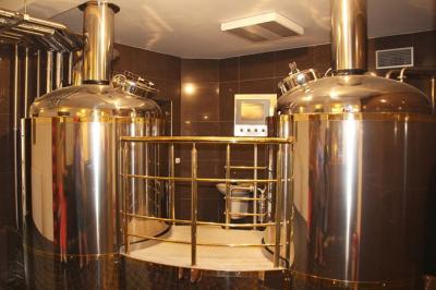 China 2000L stainless steel beer brewing equipment with steam heating for sale