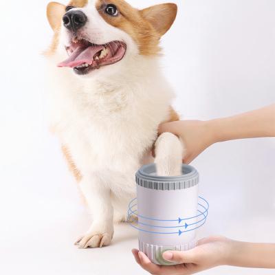 China Viable Dog Paw Cleaner Cup Soft Silicone Foot Seal Cup Portable Pet Paw Cleaning Tool for sale