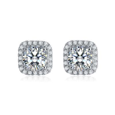 China CLASSIC Main Stone Jewelry of S17A 925 Sterling Silver Earrings 0.5ct 5.0mm Moissanite for sale