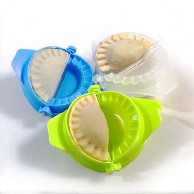 China Kitchen Accessories Grade PP Edible Plastic Hand Pack Dumplings Kitchen Tool Kitchen Stocked Manual Instruments Mutfak Aksesuarlari. W for sale