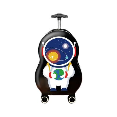 China Wholesale School / Kids Long Distance Travel Carry On Luggage Set With Wheels Shell Travel Upright Hard Spinner Suitcase for sale