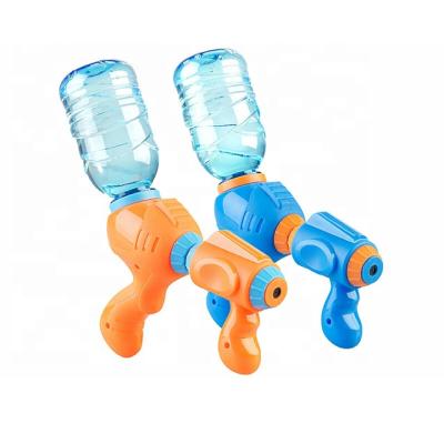 China Compatible with all common PET plastic bottles Small Mini Water Spray Gun with PET plastic bottle, squirt guns water soaker blaster toys water gun for kids children for sale