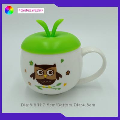 China Ceramic mug with silicno lid apple mug ceramic coffee cups design your own mug чашка ta for sale