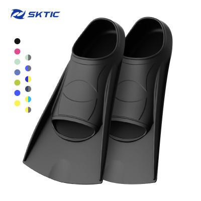 China Durable Good Quality SKTIC All Black Rubber TPR Material Closed Dive Free Fins Snorkel Gear Fins for sale