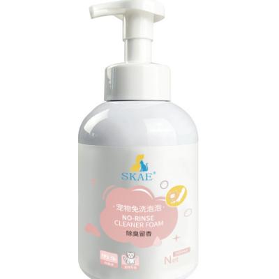 Chine Shampooing pour animaux de compagnie sans lavage mousse gel de douche pour chien / gel de douche pour chat à vendre