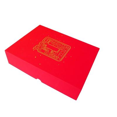 China Factory Recycled Customized 2mm Cardboard Sky And Earth Cover Gift Box With Small Cards For Red Color Gift Box for sale