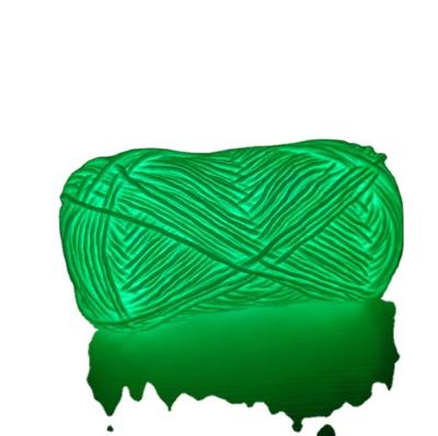 China Waterproof 2mm Chunky Yarn Novel Functional Yarn Bright Glow in Dark 100% Polyester Glow Yarn for sale