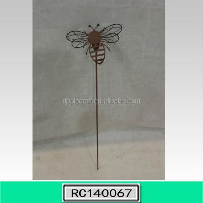 China Vintage European Bee Shape Wrought Iron Garden Border Stake Garden Decor for sale