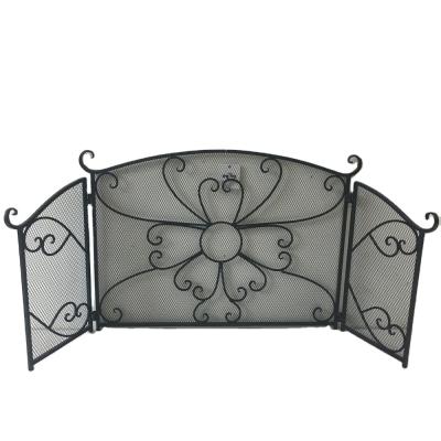 China Metal Fireplace Screen Mesh Design Protects Room From Ember Screen RA10161 for sale